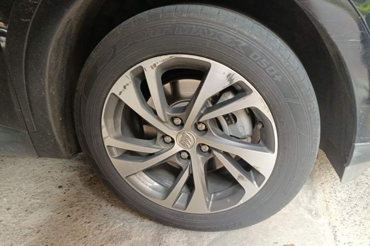 Used Buick Envision 2020 Onix S 652T Two-Wheel Drive Elite Model Right Front Wheel Hub