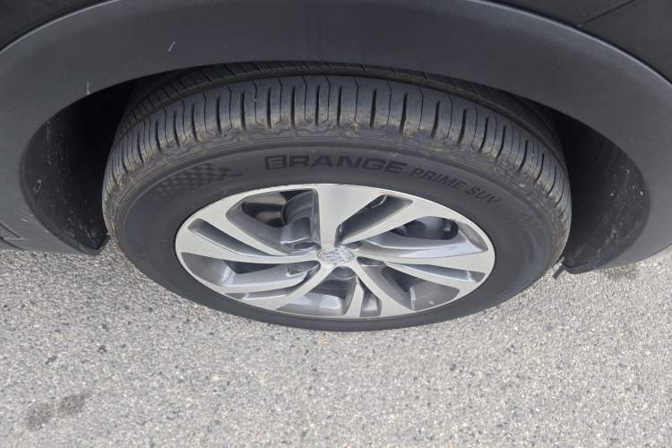 Used Buick Envision 2020 Encore S 652T Four-Wheel Drive Luxury Model Right Front Wheel Hub