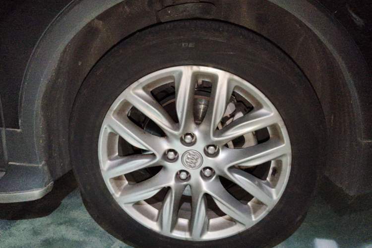 Used Buick Envision 2020 28T Four-Wheel Drive Elite Version Right Front Wheel Hub