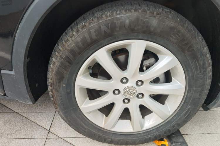 Used Buick Envision 2020 20T Two-Wheel Drive Leading Version Right Front Wheel Hub