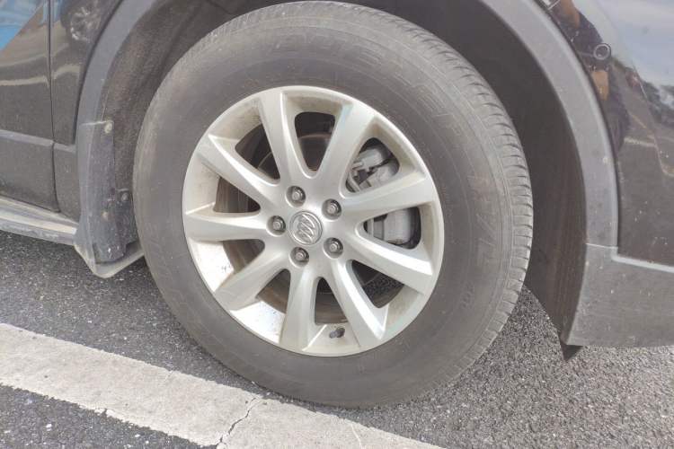 Used Buick Envision 2020 20T Two-Wheel Drive Luxury Model Right Front Wheel Hub