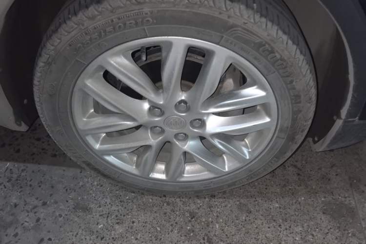 Used Buick Envision 2020 28T Four-Wheel Drive Elite Version Right Front Wheel Hub