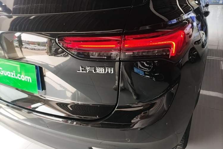 Used Buick Envision 2020 Onix S 652T Two-Wheel Drive Elite Model Right Rear Taillight