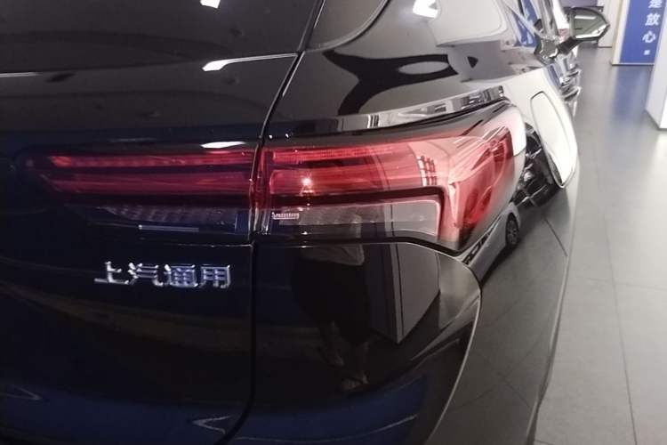Used Buick Envision 2020 Encore S 652T Four-Wheel Drive Luxury Model Right Rear Taillight