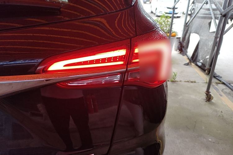 Used Buick Envision 2020 20T Two-Wheel Drive Elite Version Right Rear Taillight