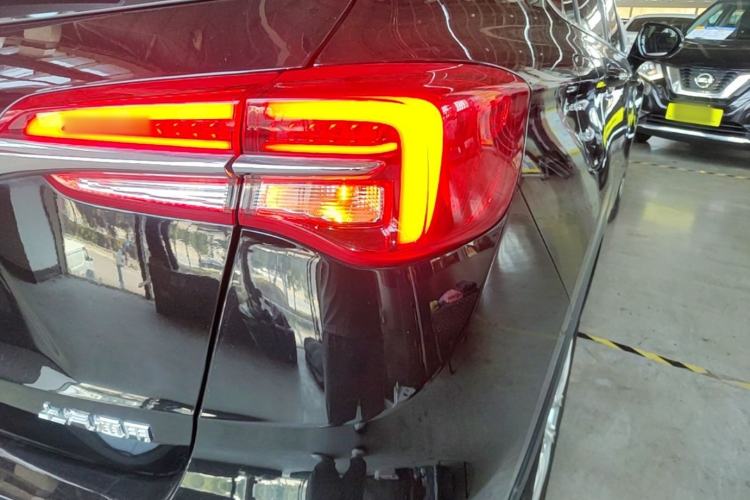 Used Buick Envision 2020 28T Four-Wheel Drive Elite Version Right Rear Taillight