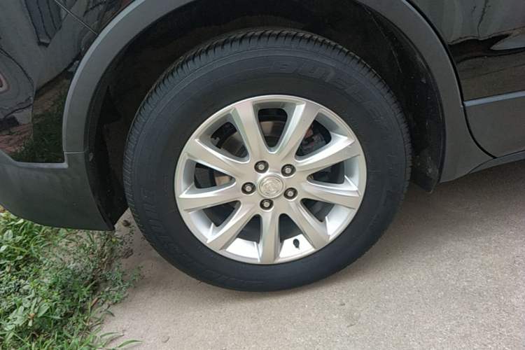 Used Buick Envision 2020 20T Two-Wheel Drive Elite Version Right Rear Wheel Hub