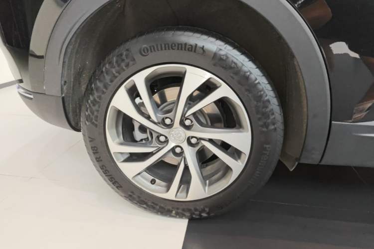 Used Buick Envision 2020 Onix S 652T Two-Wheel Drive Elite Model Right Rear Wheel Hub