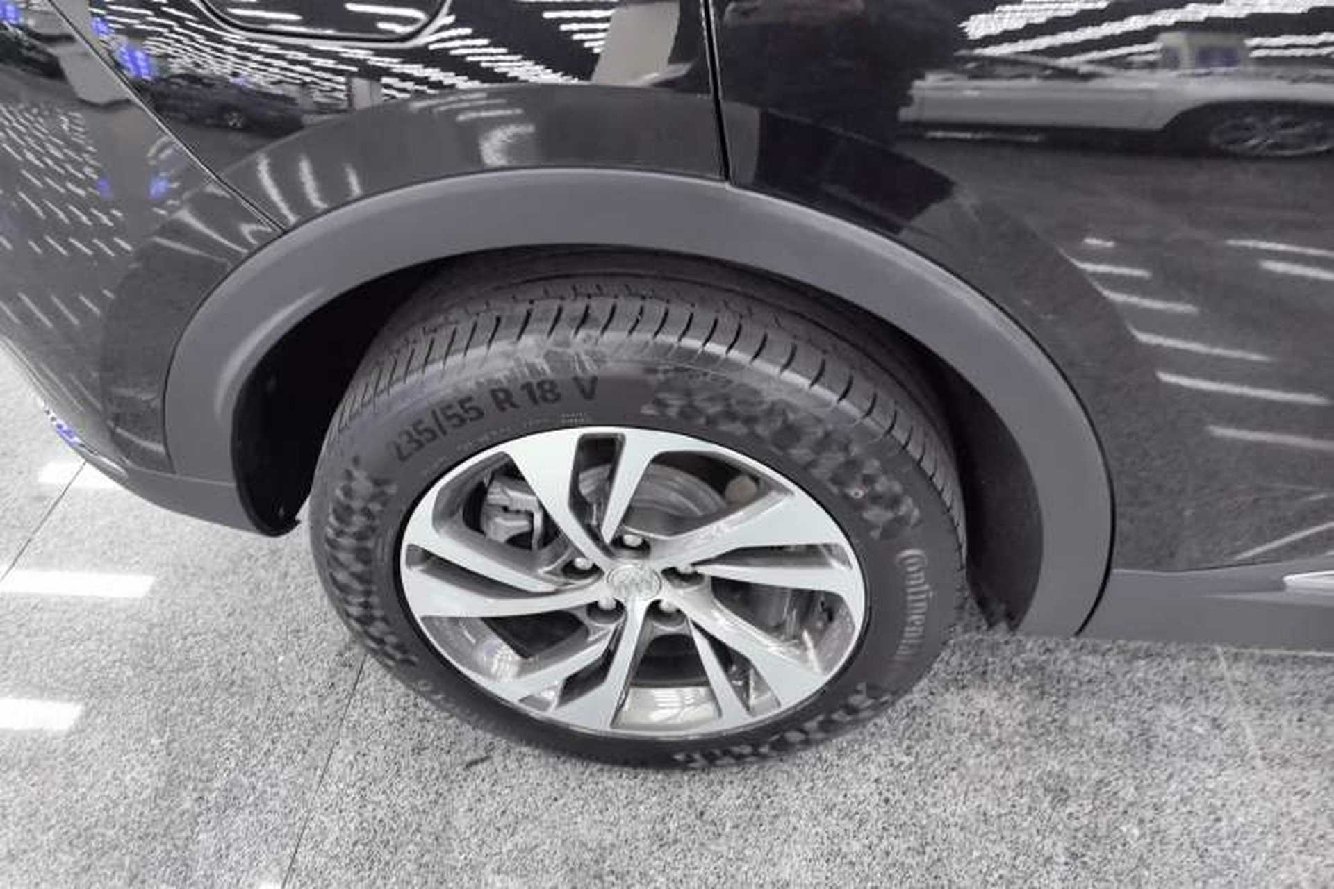 Used Buick Envision 2020 Encore S 652T Four-Wheel Drive Luxury Model Right Rear Wheel Hub