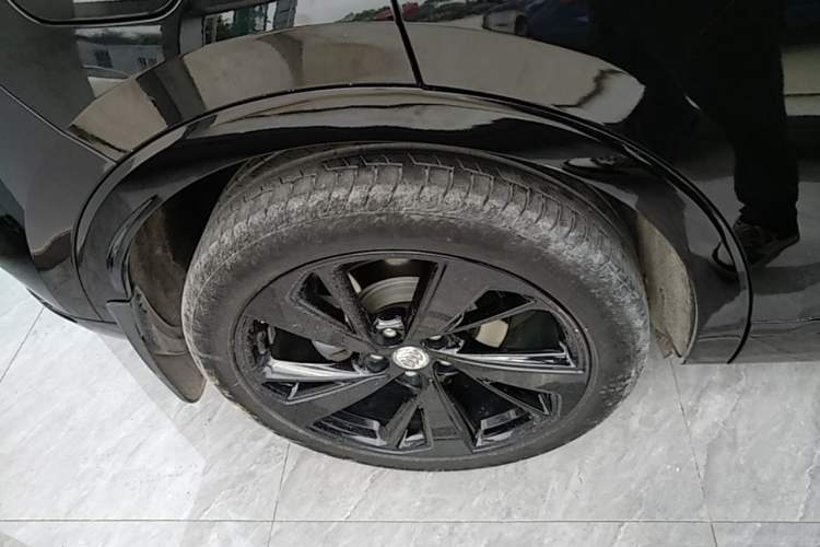 Used Buick Envision 2020 Encore GX S 652T Two-Wheel-Drive Limited-Edition S Sport Version Right Rear Wheel Hub
