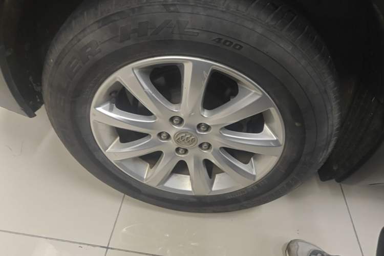 Used Buick Envision 2020 20T Two-Wheel Drive Elite Version Right Rear Wheel Hub
