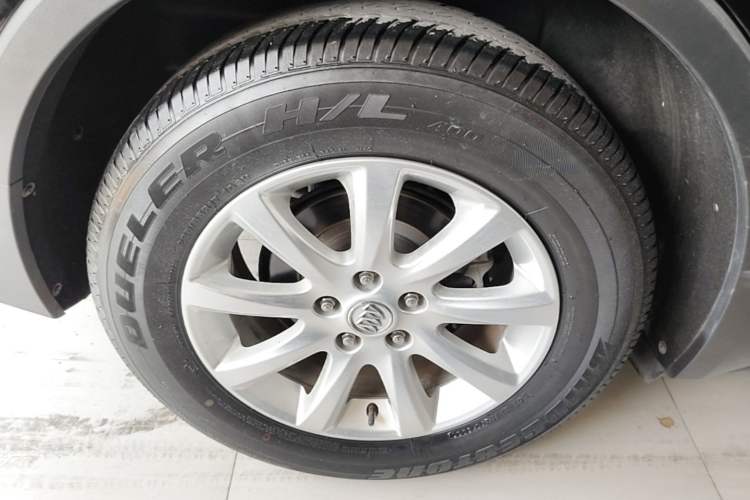 Used Buick Envision 2020 20T Two-Wheel Drive Elite Version Right Rear Wheel Hub