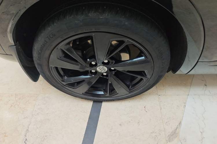 Used Buick Envision 2020 Onix S 652T Two-Wheel Drive Elite Model Right Rear Wheel Hub