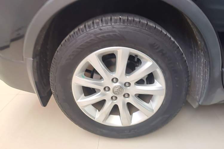 Used Buick Envision 2020 20T Two-Wheel Drive Leading Version Right Rear Wheel Hub
