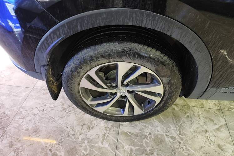 Used Buick Envision 2020 Onix S 652T Two-Wheel Drive Elite Model Right Rear Wheel Hub