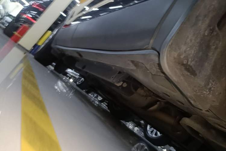 Used Buick Envision 2020 20T Two-Wheel Drive Elite Version Right Side Sill