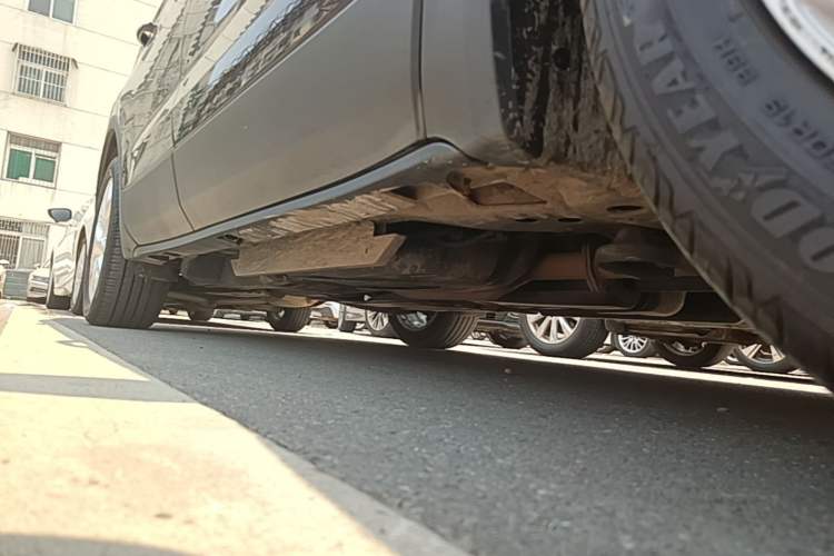 Used Buick Envision 2020 28T Four-Wheel Drive Elite Version Right Side Sill