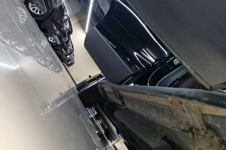 Used Buick Envision 2020 28T Four-Wheel Drive Elite Version Right Side Sill