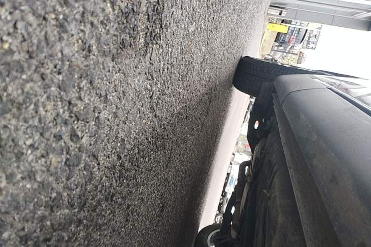 Used Buick Envision 2020 Encore S 652T Two-Wheel Drive Luxury Model Right Side Sill