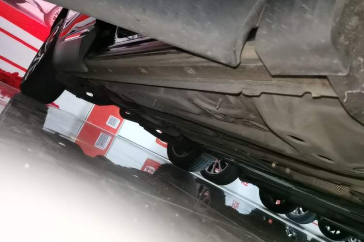 Used Buick Envision 2020 Encore S 652T Two-Wheel Drive Luxury Model Right Side Sill
