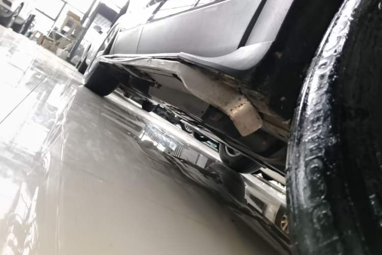 Used Buick Envision 2020 20T Two-Wheel Drive Luxury Model Right Side Sill