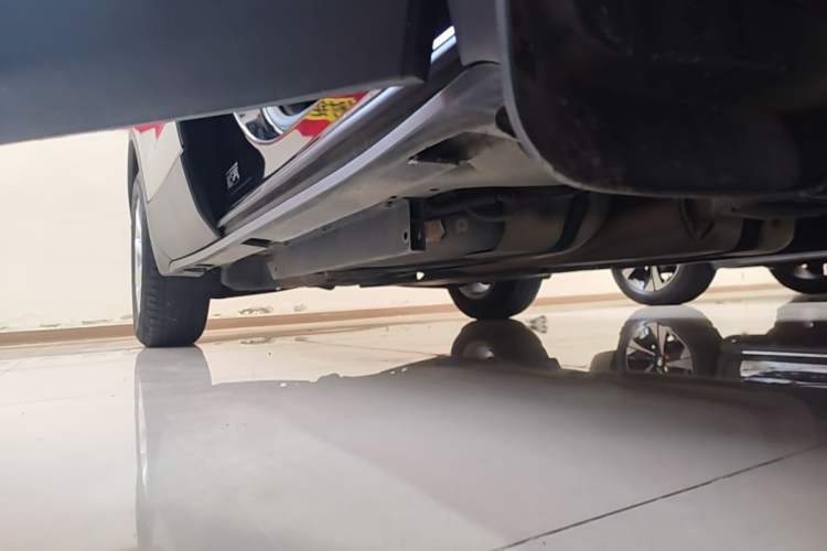 Used Buick Envision 2020 20T Two-Wheel Drive Leading Version Right Side Sill