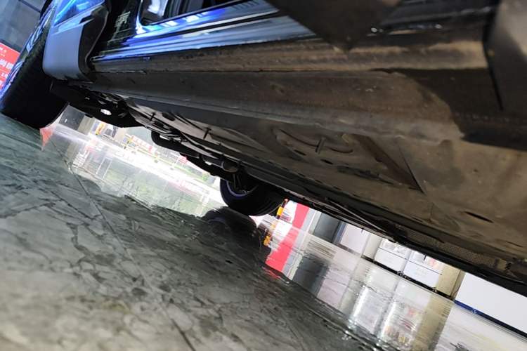 Used Buick Envision 2020 Onix S 652T Two-Wheel Drive Elite Model Right Side Sill