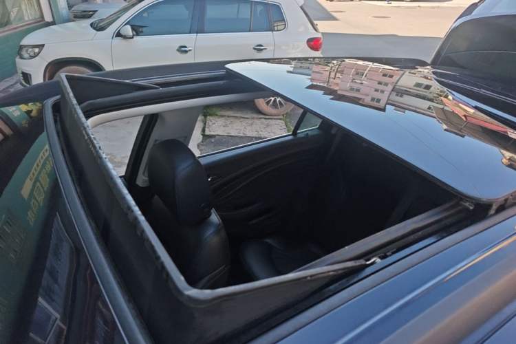 Used Buick Envision 2020 20T Two-Wheel Drive Leading Version Roof