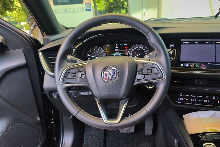 Used Buick Envision 2020 Encore GX S 652T Two-Wheel-Drive Limited-Edition S Sport Version Steering Wheel