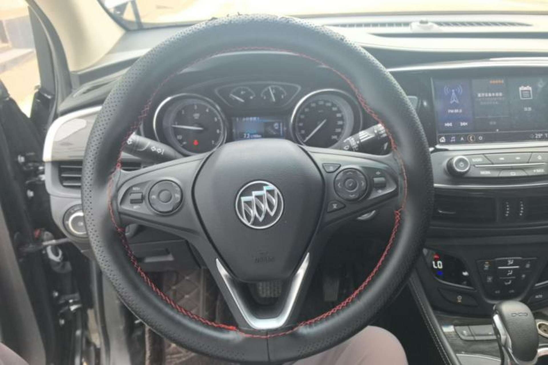 Used Buick Envision 2020 20T Two-Wheel Drive Leading Version Steering Wheel