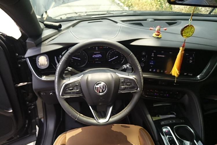 Used Buick Envision 2020 Encore S 652T Two-Wheel Drive Luxury Model Steering Wheel
