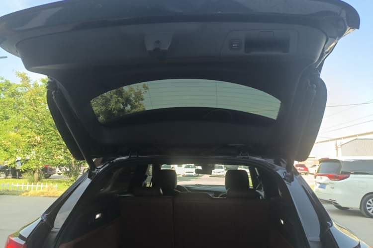 Used Buick Envision 2020 Encore S 652T Two-Wheel Drive Luxury Model Trunk