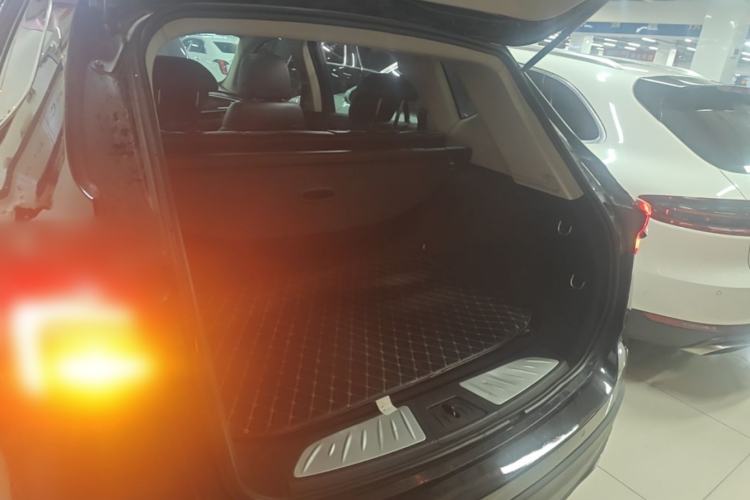 Used Buick Envision 2020 20T Two-Wheel Drive Elite Version Trunk
