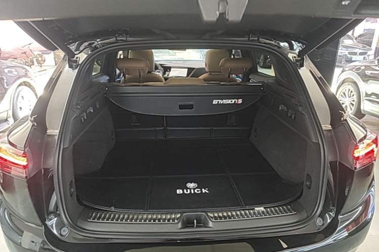 Used Buick Envision 2020 Encore S 652T Four-Wheel Drive Luxury Model Trunk