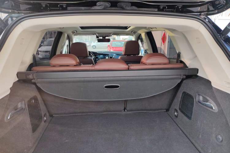 Used Buick Envision 2020 20T Two-Wheel Drive Luxury Model Trunk