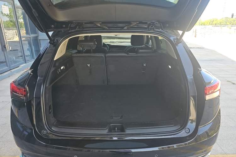 Used Buick Envision 2020 Onix S 652T Two-Wheel Drive Elite Model Trunk