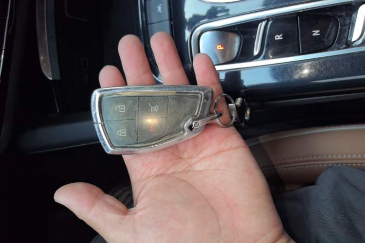 Used Buick Envision 2020 Encore S 652T Two-Wheel Drive Luxury Model Vehicle Key