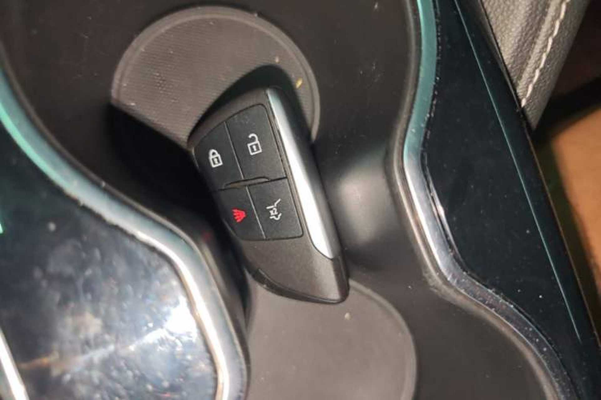 Used Buick Envision 2020 Encore S 652T Four-Wheel Drive Luxury Model Vehicle Key