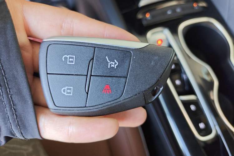 Used Buick Envision 2020 Encore S 652T Two-Wheel Drive Luxury Model Vehicle Key