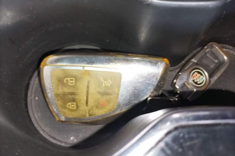 Used Buick Envision 2020 Onix S 652T Two-Wheel Drive Elite Model Vehicle Key