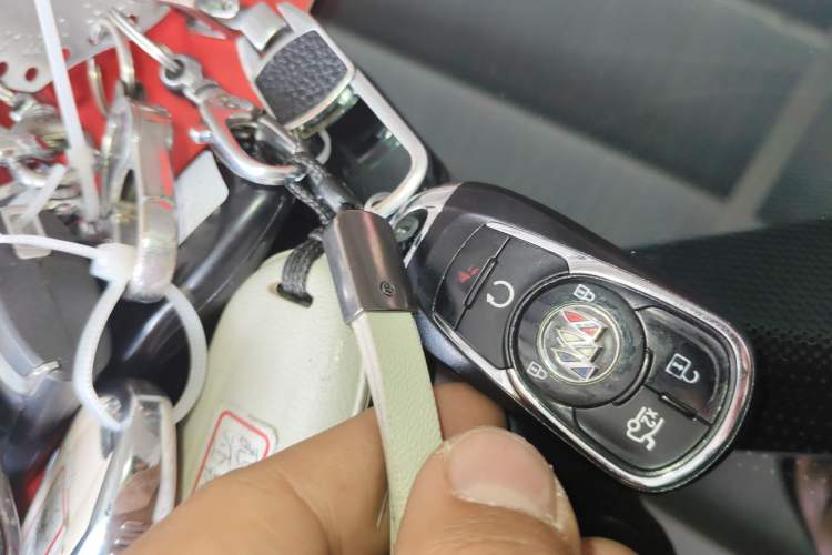 Used Buick Envision 2020 28T Four-Wheel Drive Elite Version Vehicle Key