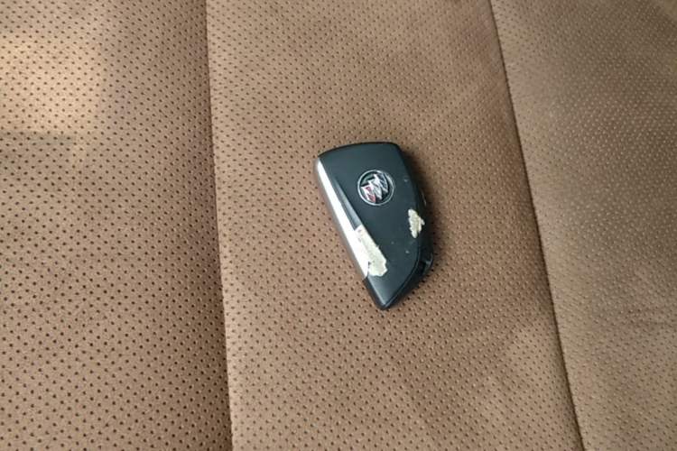 Used Buick Envision 2020 Encore S 652T Two-Wheel Drive Luxury Model Vehicle Key
