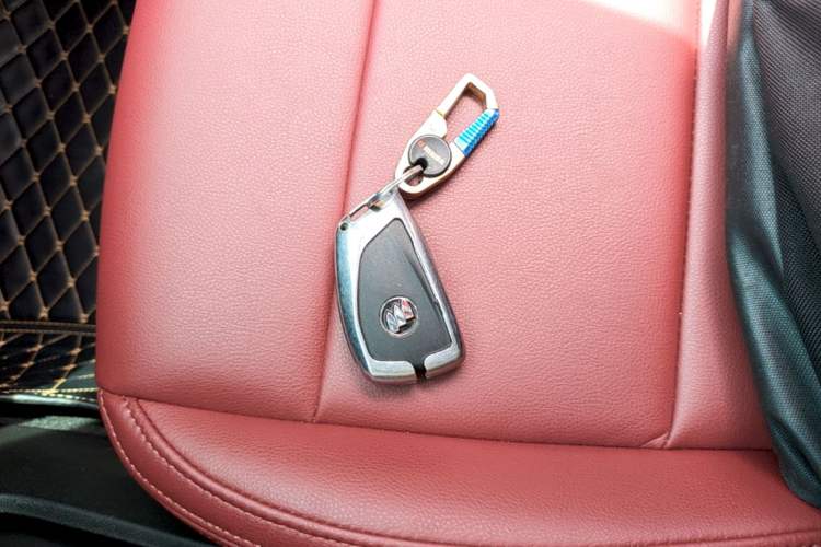 Used Buick Envision 2020 Onix S 652T Two-Wheel Drive Elite Model Vehicle Key
