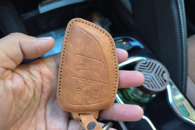 Used Buick Envision 2020 Encore S 652T Two-Wheel Drive Luxury Model Vehicle Key