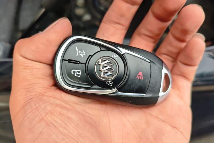 Used Buick Envision 2020 20T Two-Wheel Drive Luxury Model Vehicle Key