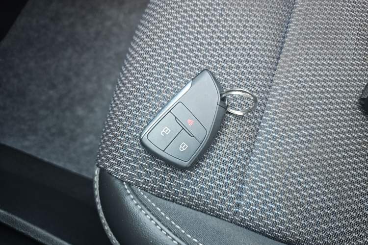 Used Buick Envision 2020 Onix S 652T Two-Wheel Drive Elite Model Vehicle Key