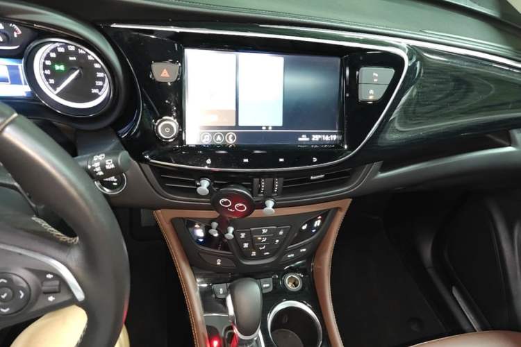 Used Buick Envision 2020 28T Four-Wheel Drive Elite Version Audio And AC Panel