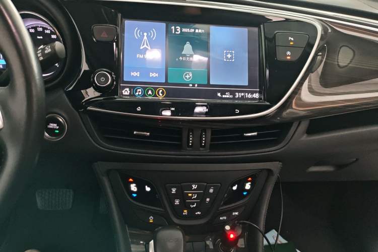 Used Buick Envision 2020 20T Two-Wheel Drive Elite Version Audio And AC Panel