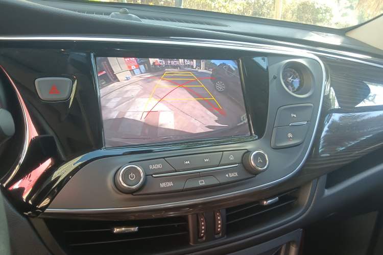 Used Buick Envision 2020 20T Two-Wheel Drive Leading Version Audio And AC Panel