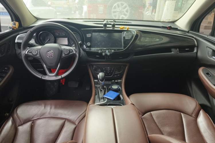 Used Buick Envision 2020 20T Two-Wheel Drive Luxury Model Center Console